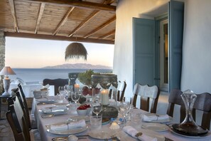 Outdoor dining - Villa Aerie - Sweeping sea views, eclectic style  by VillaRentalsgr (Mykonos)