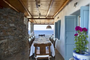 Outdoor dining - Villa Aerie - Sweeping sea views, eclectic style  by VillaRentalsgr (Mykonos)