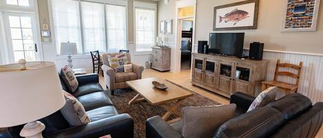 Smart TV, DVD player, ping pong, books