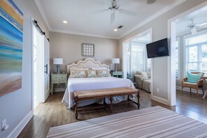 4 bedrooms, iron/ironing board, free WiFi, bed sheets - SALE~"Elizabeth White House"~Gulf & Seaside Views~Heated Pool~Beach Gear (Santa Rosa Beach)