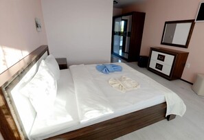 Sistema de insonorización, tabla de planchar con plancha y wifi gratis