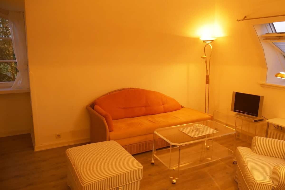 Apartment, Garden View (Orange) | Living area