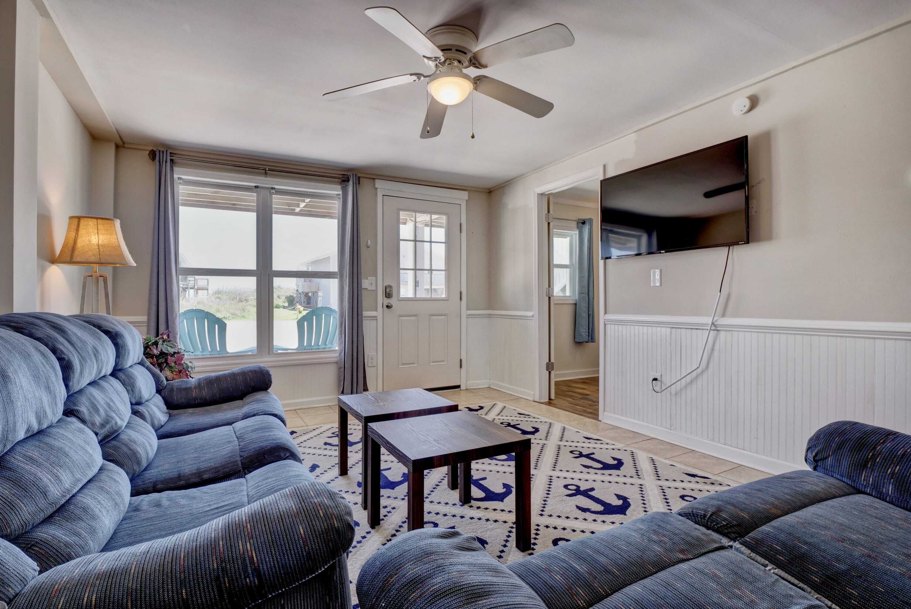 2BR 1BA Ground Floor Beach Apt