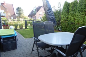 تناول الطعام بالخارج