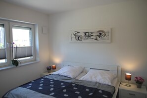 2 bedrooms, iron/ironing board, travel cot, WiFi