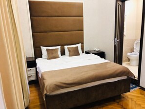 Standard Double Room, Balcony | Free WiFi - City Inn Boutique Hotel (Baku)