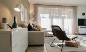 Fernseher, Stereoanlage