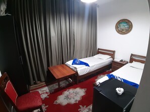 Habitación Confort con 2 camas individuales | Wifi gratis