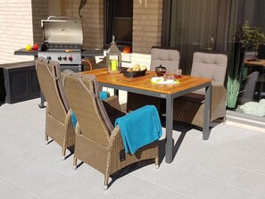 تناول الطعام