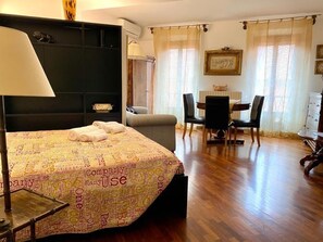 Apartment, 1 Bedroom | 1 bedroom, free WiFi - Corte Galluzzi (Bologna)