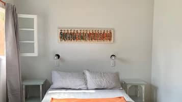 City Double Room | Dihias secara berasingan, dilengkapkan perabot secara berasingan