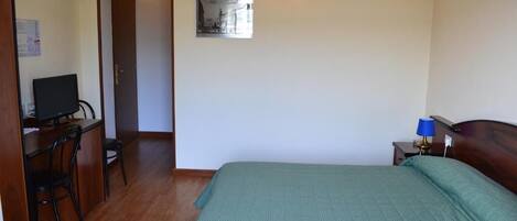 Quarto casal ou duplo | Frigobar, quartos à prova de som, Wi-Fi de cortesia, roupa de cama