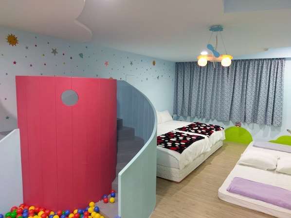 Familien-Vierbettzimmer | Ausblick vom Zimmer