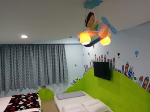 Familien-Vierbettzimmer