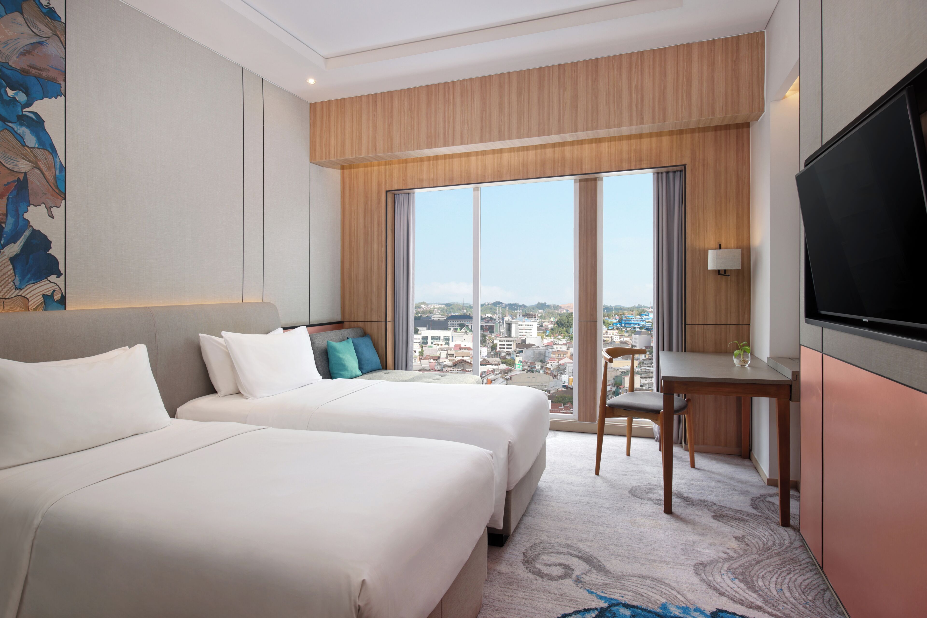 Caja fuerte, escritorio, espacio para trabajar con un portátil