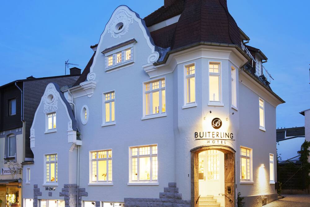 BUITERLING Hotel