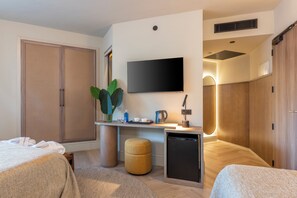 Premium-sengetøj, dundyner, senge med madrasser af memory foam, minibar