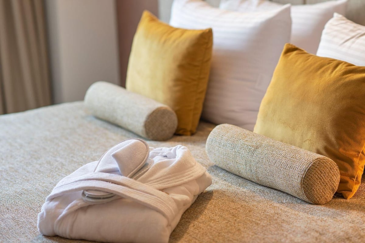 1 chambre, literie de qualité supérieure, couette en duvet d'oie