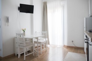 Departamento, 2 habitaciones | Área de sala de estar