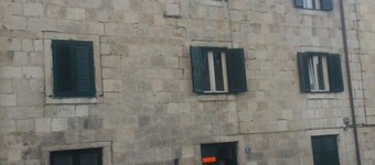 Rooms Garden - Hostel