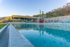 3 outdoor pools, pool umbrellas, pool loungers - Pousada Amanhecer (Palmeiras)