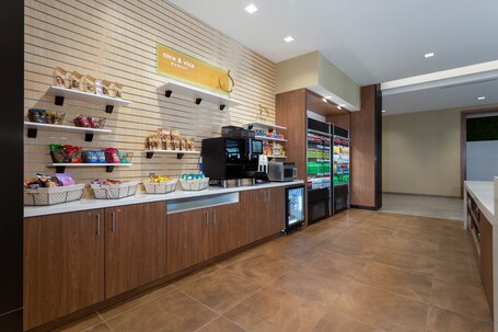 Wyndham Garden Orlando Universal I Drive - Image 13