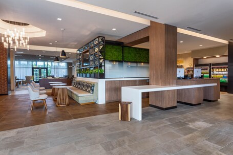 Wyndham Garden Orlando Universal I Drive - Image 2
