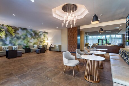 Wyndham Garden Orlando Universal I Drive - Image 8