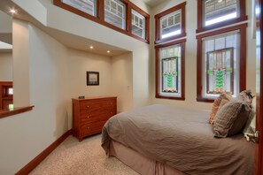 3 habitaciones, tabla de planchar con plancha y wifi gratis