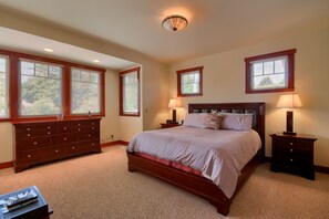 3 多间卧室、熨斗/熨衣板、免费 WiFi、床单