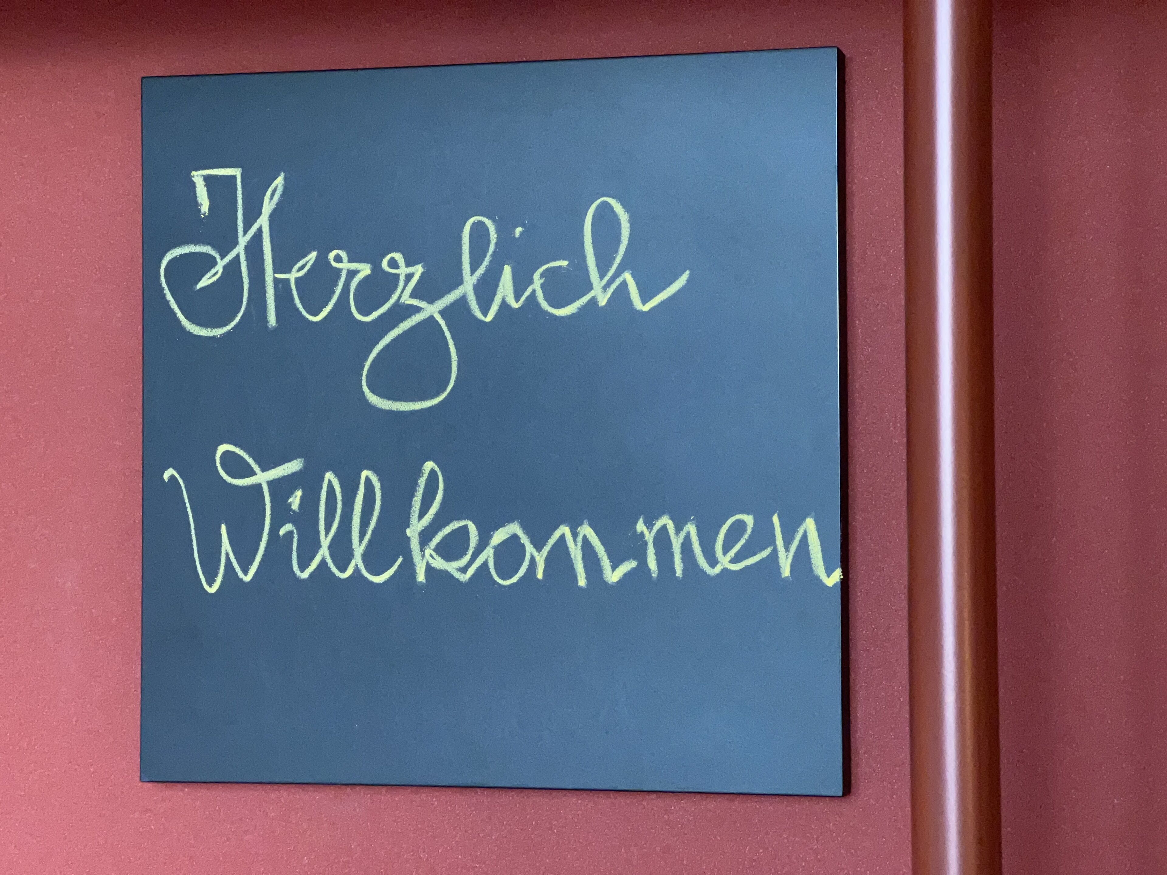 deluxe studio | in-room safe, soundproofing, free wifi, bed sheets