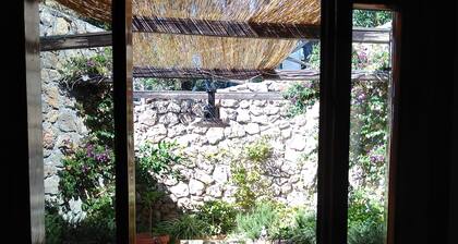 In private consortium with use of pool and beach