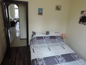 Apartment | 2 bedrooms, desk, blackout drapes, soundproofing - Gdańskie Apartamenty - Długa (Gdansk)