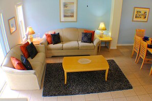 Living room - Emerald Island-ru306 (Kissimmee)