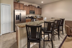 Huvila (4 Bedrooms) | Yksityinen keittiö