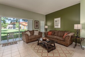 Villa (3 Bedrooms) | Vardagsrum