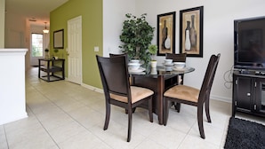 Dining - Windsor Hills-ru424 (Kissimmee)