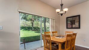 Villa (4 Bedrooms) | Private kitchen - Emerald Island-ru514 (Kissimmee)