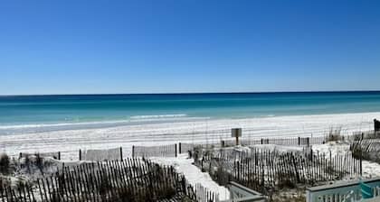 Stressless Vacay! Step off ur deck onto ur private beach! Views every floor!
