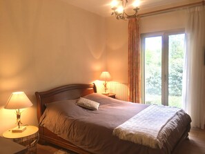 3 habitaciones, tabla de planchar con plancha y wifi gratis 