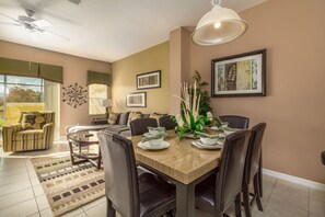 Vila (3 Bedrooms) | Dapur pribadi