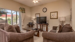 Villa (4 Bedrooms) | Sala de estar