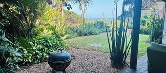 Stay Salty Beach Cottage Cozy 1-bedroom cottage in amazing Westbrook with AC