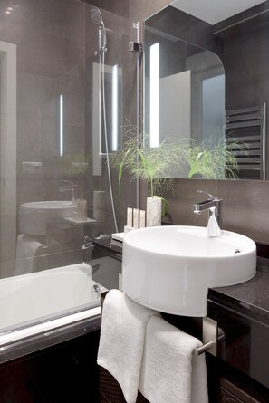 Hair dryer, towels