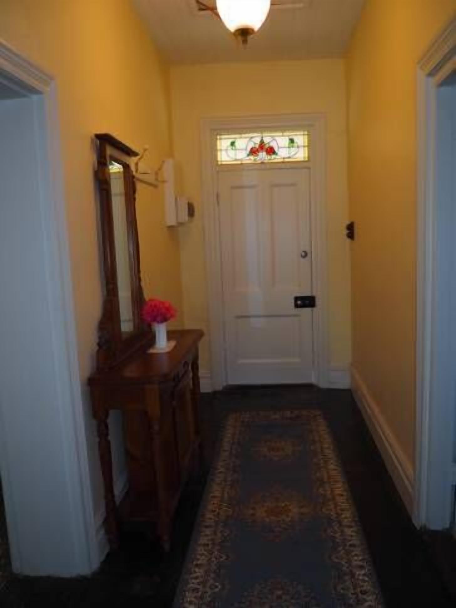 Cobblers Cottage B & B accommodation — image 12