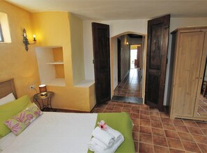 2 chambres, fer et planche à repasser, Wi-Fi, literie fournie