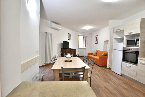 Interior - Apartment del Pescatore In Downtown (Torri del Benaco)