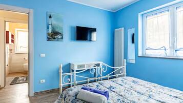 3 habitaciones, cuna de viaje, wifi gratis y ropa de cama