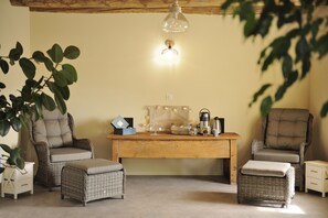 Sauna, bain à remous, massages