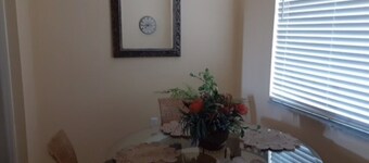 North Naples location Golf, beaches attractions in close proximity